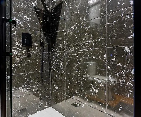 Parenthese - Lejlighed *