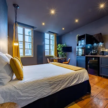 Appartement Parenthese - *